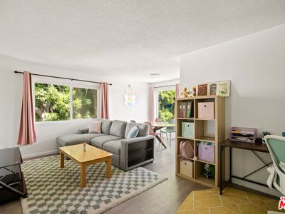 964 Larrabee St APT 202, West Hollywood, CA, 90069