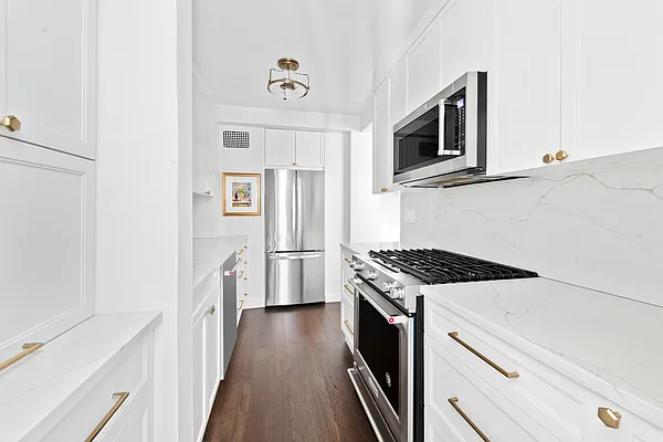 Sold by Corcoran | media 6