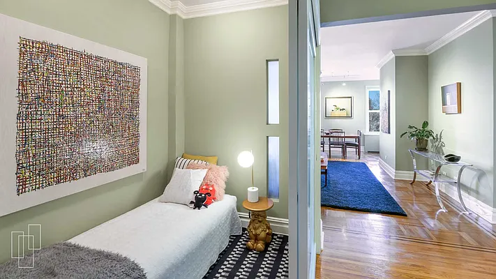 Sold by Garfield Realty  | media 25