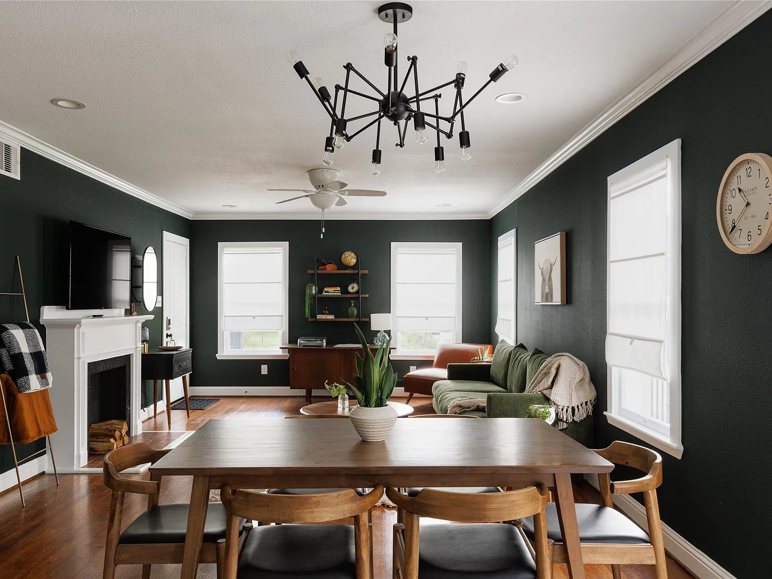2 bed, 2.0 bath, 2660 sqft, $1,795 — Photo 4