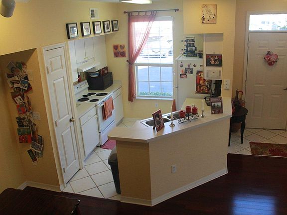 4th image of 10580 Windsor Lake Ct