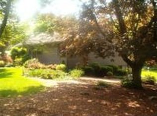42 Orchard St, Blackstone, MA 01504