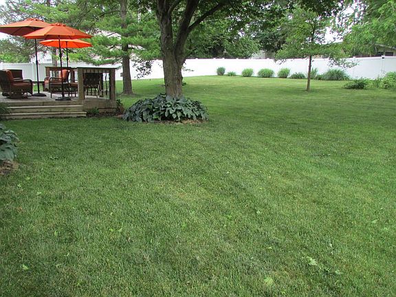 5th image of 359 Darbyview Dr