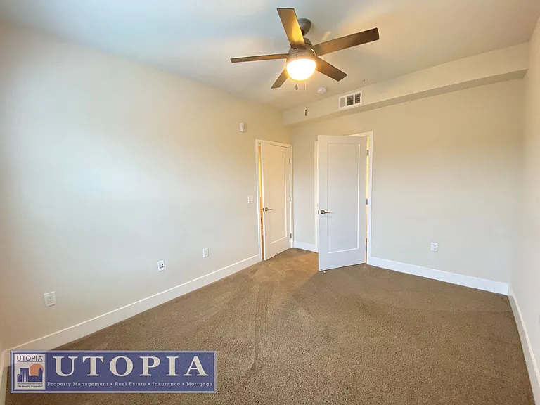 716 Darwin St #304 — Photo 10