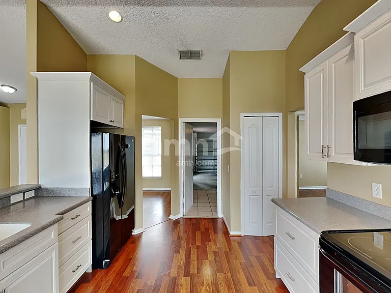 15628 Greater Groves Blvd — Photo 6