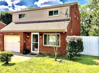 102 W Bruceton Rd, Pittsburgh, PA 15236