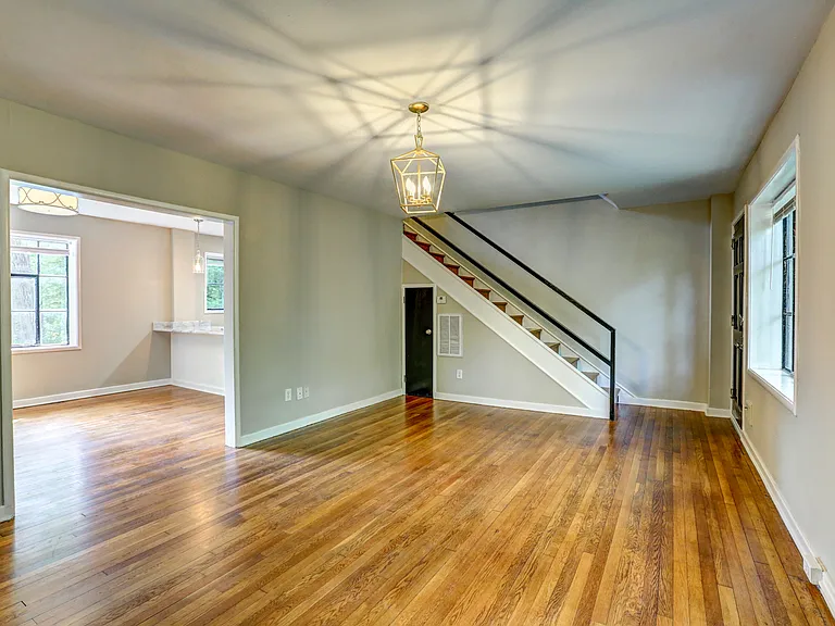 101 Tempsford Ln #D — Photo 29