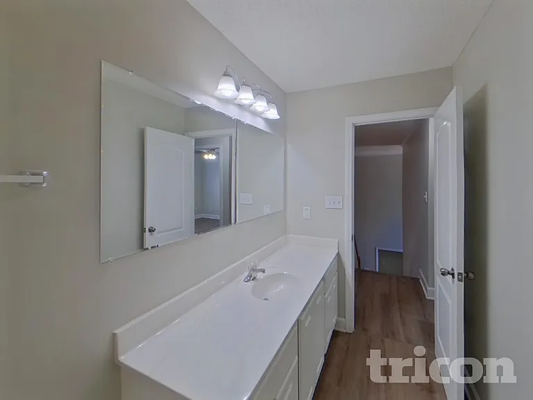 111 Beaverbrook Ln — Photo 14