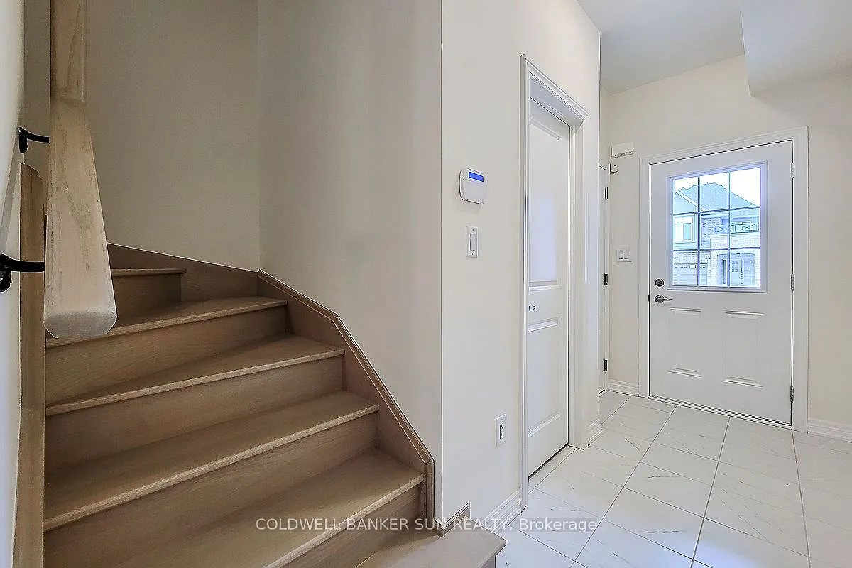 3 bed, $2,900 — Photo 3