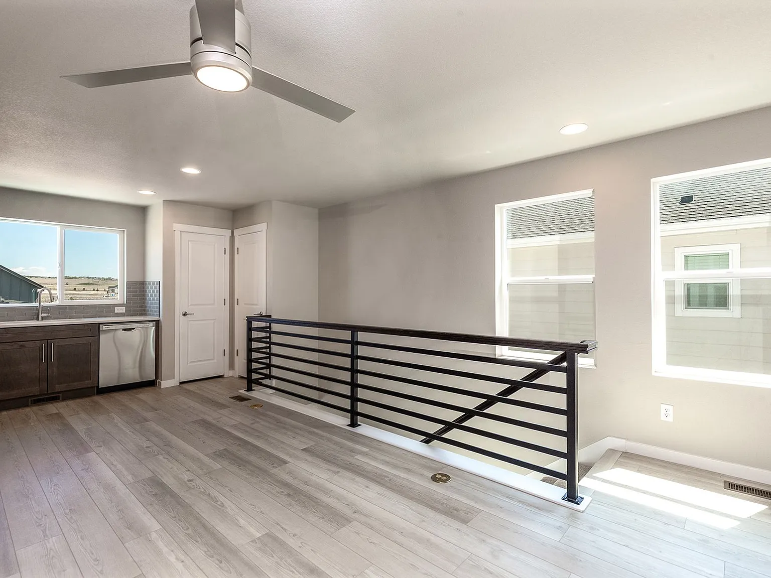 New Apartment For Rent — Photo 3