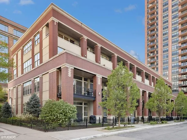324 N Jefferson St APT 207, Chicago, IL 60661