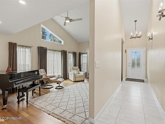 5th image of 3020 Spinnaker Dr