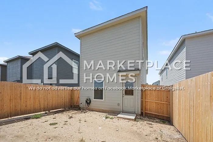 7643 Varo Gln — Photo 29