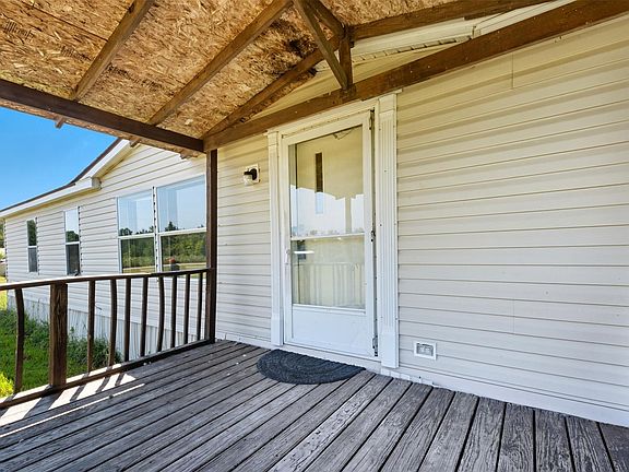 2nd image of 128 Hill Top Ln