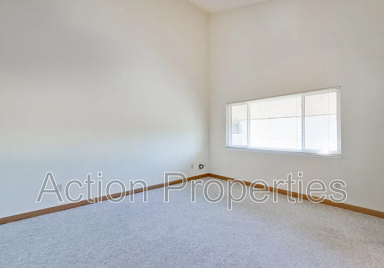 180 Albacore Ln — Photo 4