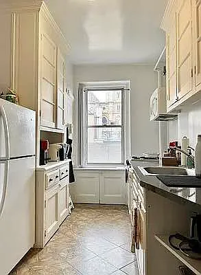 Rented by Compass | media 20