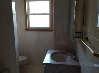 15440 21st Ave, Whitestone, NY