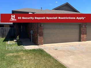 11139 SW 5th St, Yukon, OK 73099
