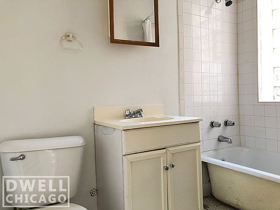 4th image of 6916 N Lakewood Ave APT 212