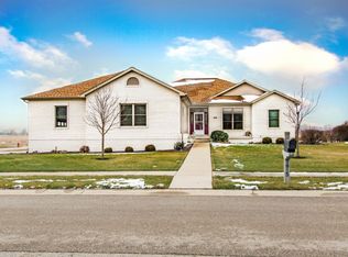 1015 Nine Rock Rd, Sherman, IL 62684