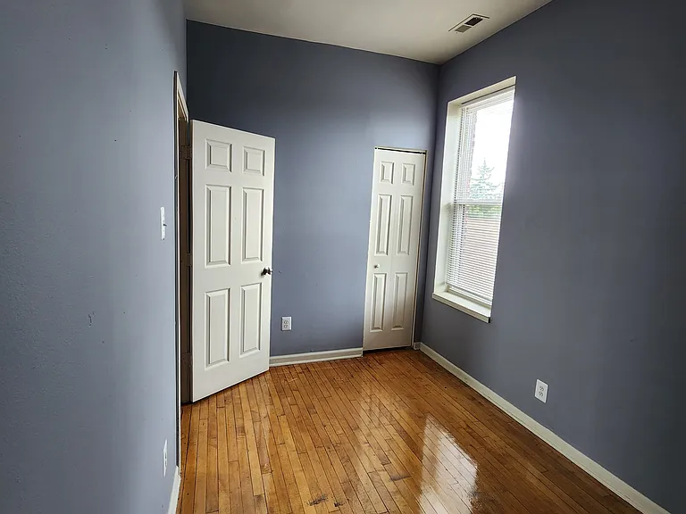 1650 S Saint Louis Ave #1R — Photo 9