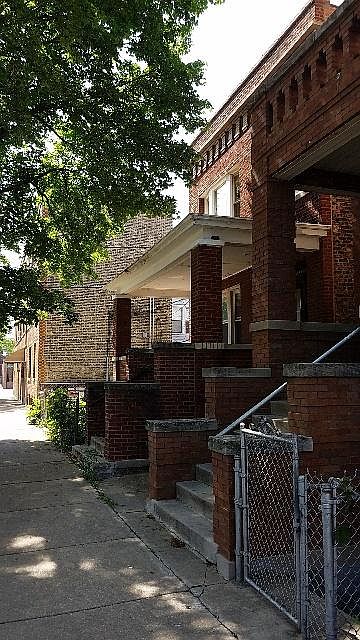 1st image of 2346 W Walton St #1