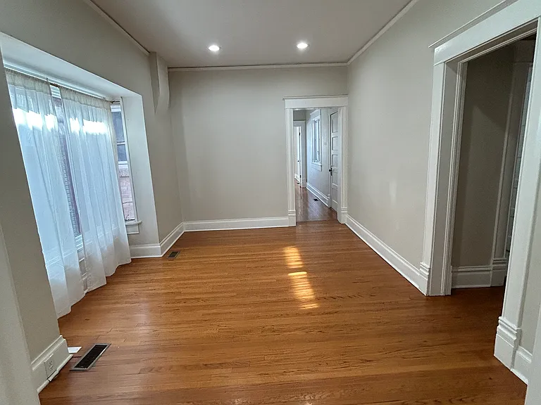 421 M St — Photo 9