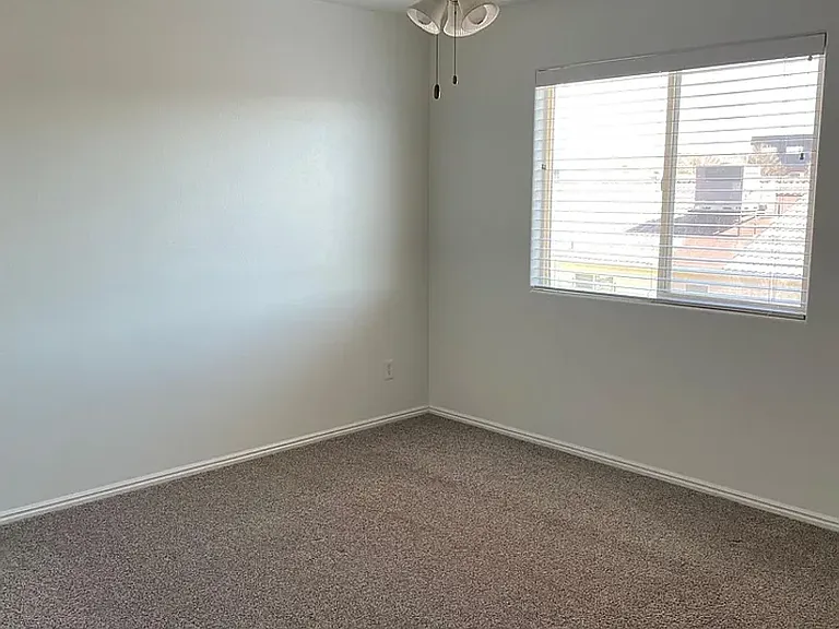 441 E Sunland Dr #26 — Photo 16