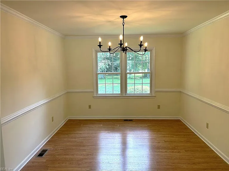 203 Kenmar Dr — Photo 12