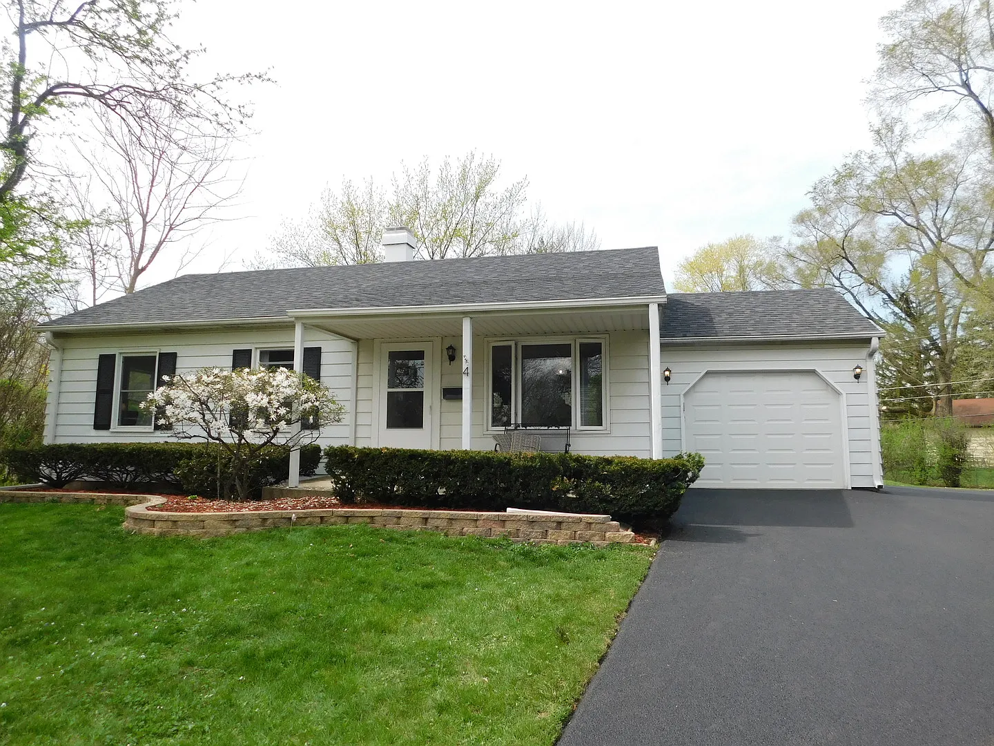 4 Frances Ct photo 1