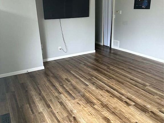 5th image of 8757 Routiers Ct