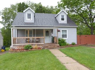 2145 Chaney Rd, Dubuque, IA 52001