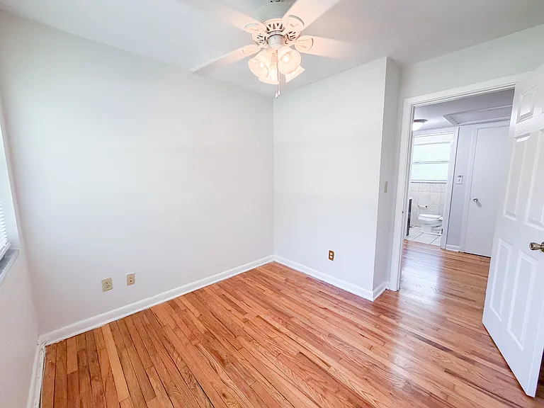1666 Mayhew St — Photo 39