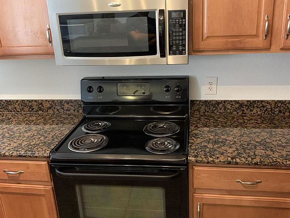 3rd image of 2929 W Yorkshire Dr Unit 1049