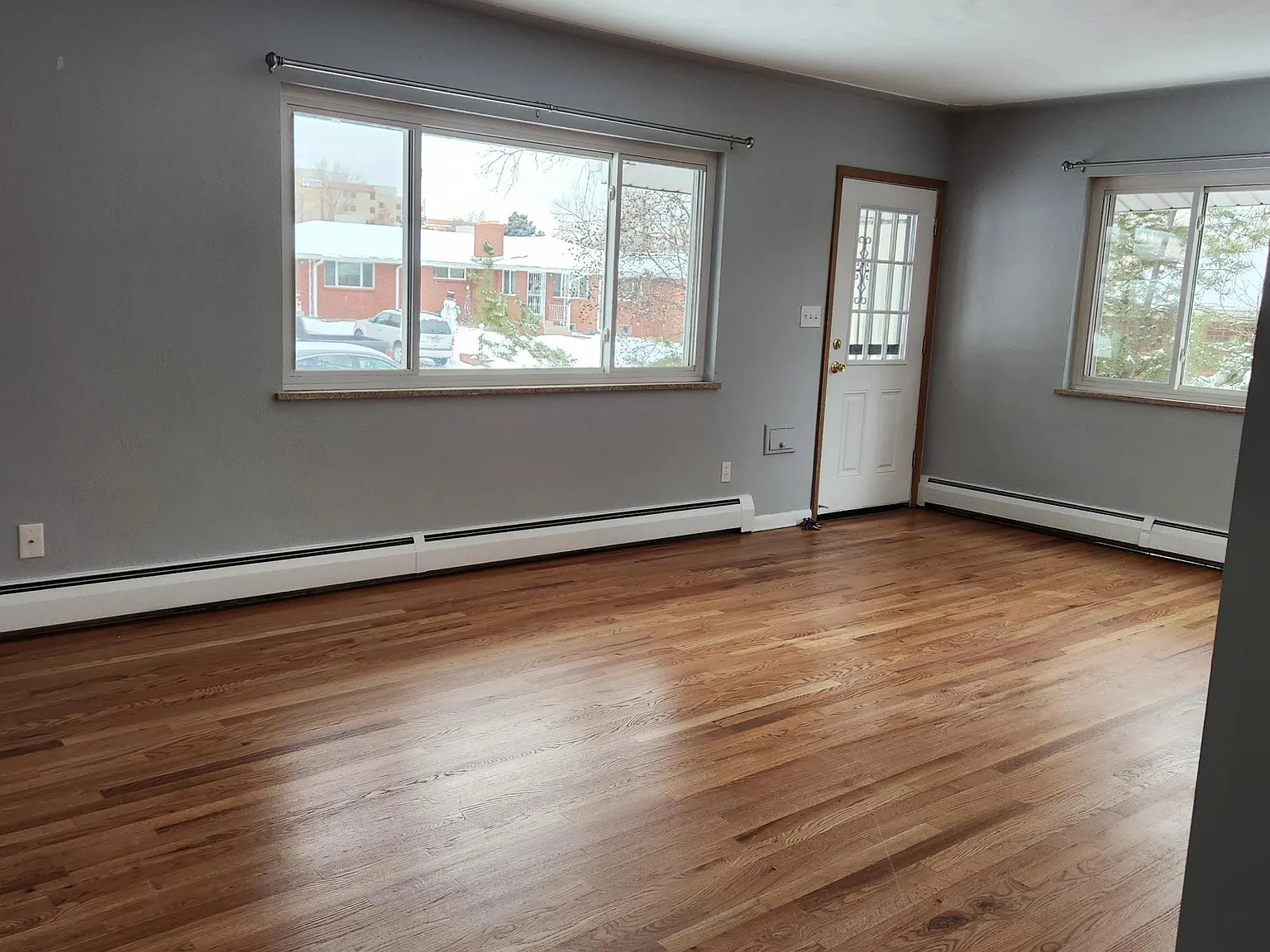 3 bed, 2000 sqft, $2,195 — Photo 2