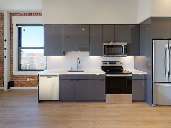 Located less than 1 block away from the UC Berkeley campus, Modera Berkeley is surrounded by shops, restaurants, and coffee shops