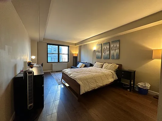 Rented by Keller Williams NYC | media 22