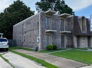 2712 Lexington Dr, Metairie, LA 70002