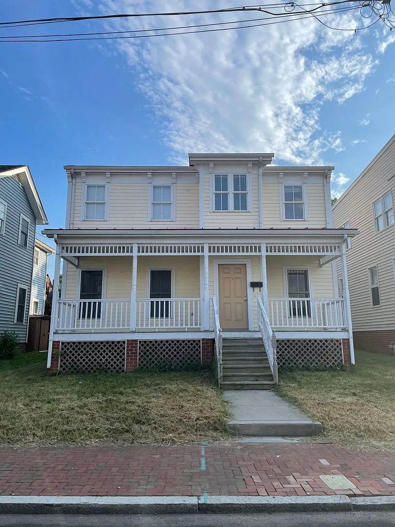 Building Photo - 715 Catherine St