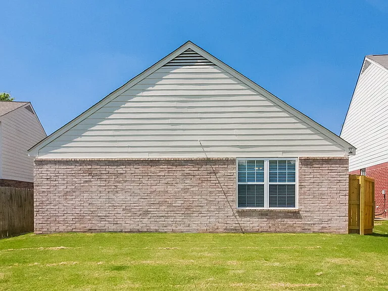 9961 Fox Run Dr — Photo 16