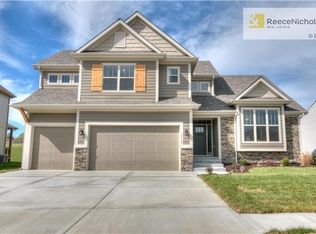 4504 NE 77th St, Kansas City, MO 64119