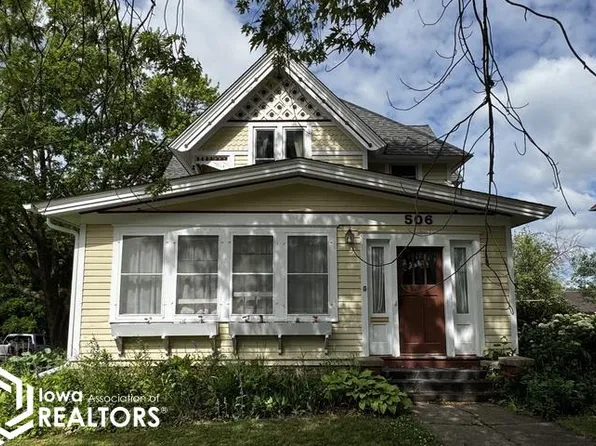 506 N Clark St, Forest City, IA 50436