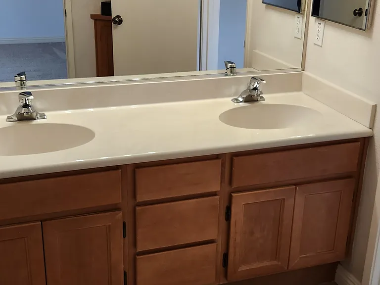 1796 Cottonwood Dr #1 — Photo 2