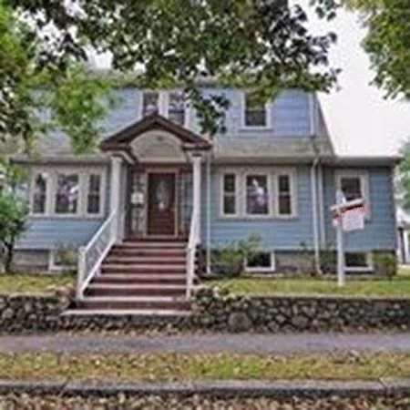 1st image of 4 Hillsboro St