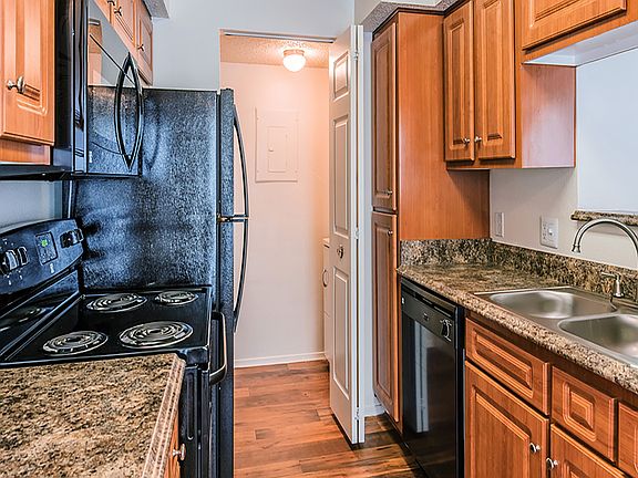 5th image of 4118 Whitford Cir #70810