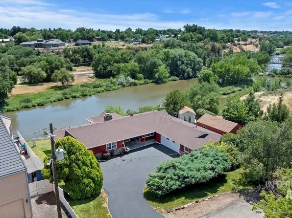 22020 Rio Vista Dr, Caldwell, ID 83607