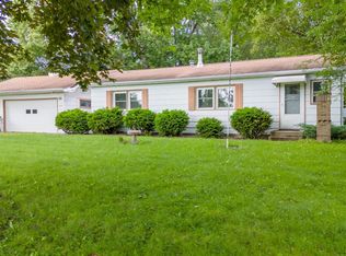 2612 Fairview Rd, Neenah, WI 54956