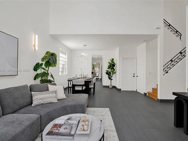 1251 Hayes St — Photo 8