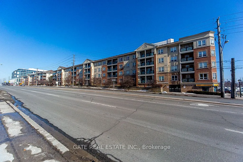 Building Photo - 10 Mendelssohn St #117