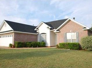 1972 Calumet Pkwy, Prattville, AL 36066